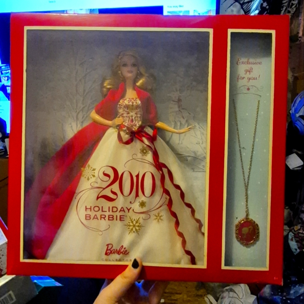 2010 Holiday Barbie Doll with Necklace